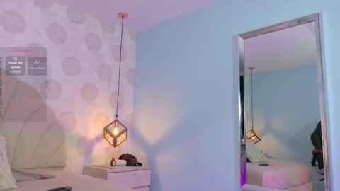 AIXA online show from October 18, 2025, 7:58 pm