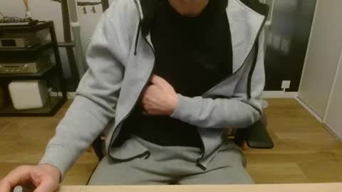 Snapshot of aixcited chatting on March 8, 2026, 8:12 pm aixcited online show from March 8, 2026, 8:12 pm