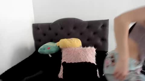 Snapshot of aizen_myo chatting on November 15, 2025, 6:59 pm Aizen My- online show from November 15, 2025, 6:59 pm