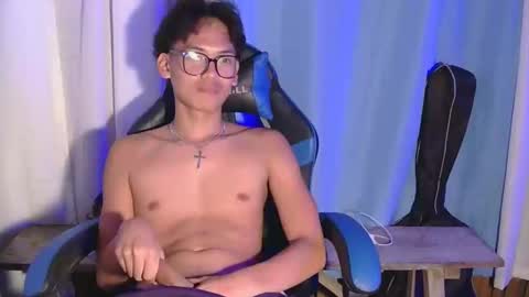 Snapshot of aj_daksxx chatting on December 5, 2025, 7:21 pm aj_daksxx online show from December 5, 2025, 7:21 pm