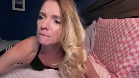 AJ online show from December 20, 2025, 2:18 am