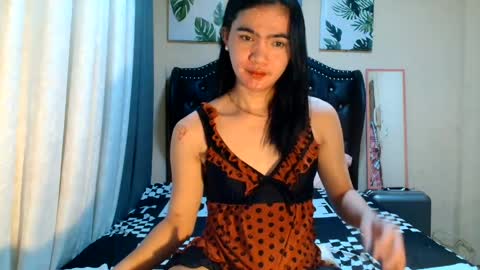 Snapshot of akamamiki25 chatting on May 22, 2026, 11:05 am akamamiki25 online show from May 22, 2026, 11:05 am