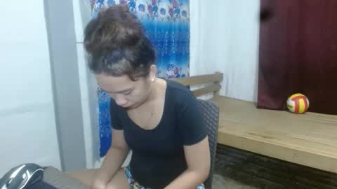 Snapshot of akari_yui chatting on February 22, 2026, 7:51 am REA online show from February 22, 2026, 7:51 am