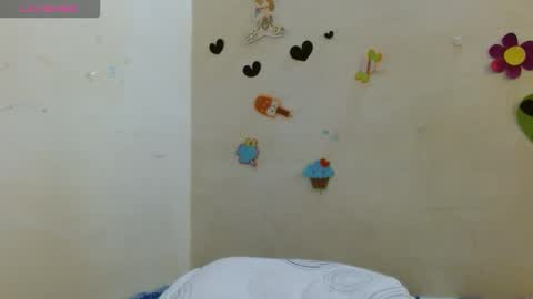 Snapshot of akasha011 chatting on December 5, 2025, 11:41 am akasha online show from December 5, 2025, 11:41 am