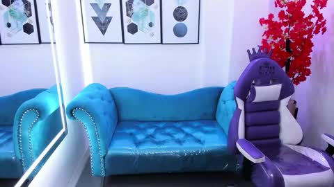 Snapshot of akaza_hakuji_ chatting on December 17, 2025, 12:22 pm Azaka online show from December 17, 2025, 12:22 pm