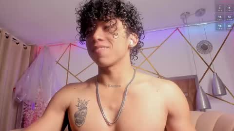 Snapshot of akazaboy chatting on April 29, 2026, 5:33 am akazaboy online show from April 29, 2026, 5:33 am