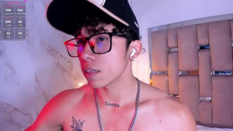 Snapshot of akazaboy chatting on May 7, 2026, 5:46 am akazaboy online show from May 7, 2026, 5:46 am