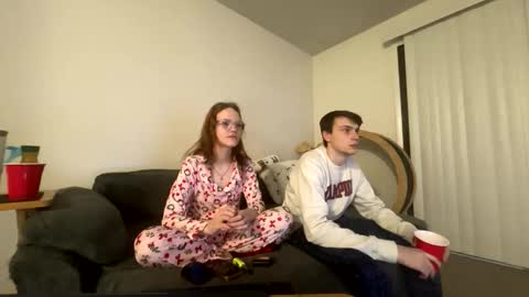 akexclusive online show from December 4, 2025, 12:36 pm