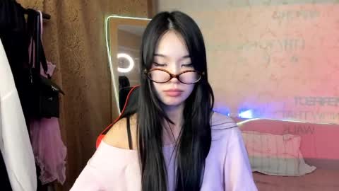 akiba_cute online show from May 7, 2026, 7:19 pm