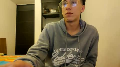 My love online show from February 6, 2025, 11:37 pm