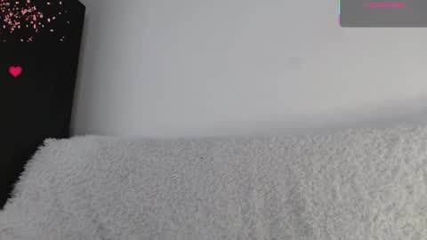 Amilia online show from January 17, 2026, 12:32 pm