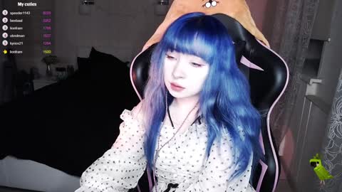 akirahartyx online show from January 26, 2025, 3:03 pm