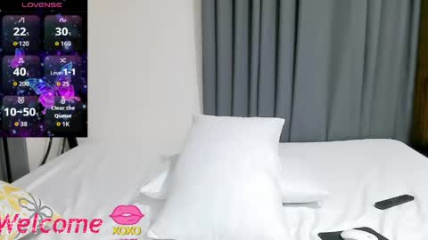 akishaa online show from April 13, 2026, 6:19 am