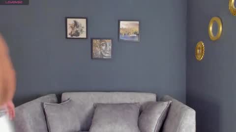 Snapshot of akon_2 chatting on March 3, 2026, 11:54 pm Akoon online show from March 3, 2026, 11:54 pm