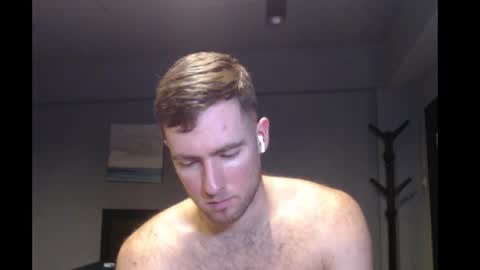 Snapshot of al3xzanderth3gr3at chatting on January 18, 2025, 10:39 am Alex online show from January 18, 2025, 10:39 am