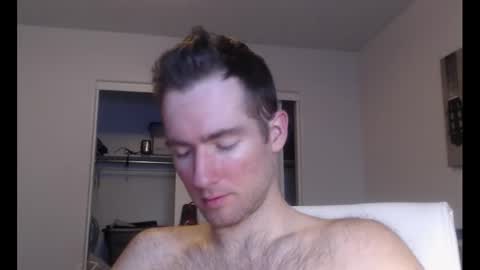 Snapshot of al3xzanderth3gr3at chatting on October 31, 2025, 11:33 am Alex online show from October 31, 2025, 11:33 am