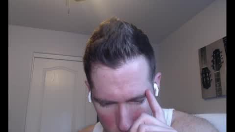 Snapshot of al3xzanderth3gr3at chatting on November 15, 2025, 8:22 am Alex online show from November 15, 2025, 8:22 am