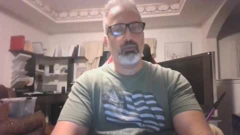 Snapshot of aladdin31673 chatting on November 20, 2025, 2:12 am aladdin31673 online show from November 20, 2025, 2:12 am