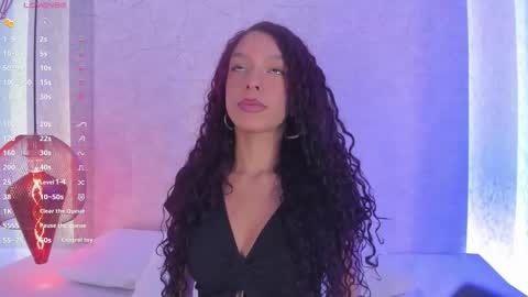 Snapshot of alahia_rosse chatting on December 4, 2025, 7:55 pm Alahia online show from December 4, 2025, 7:55 pm