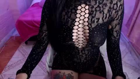 alaia_blue1 online show from October 31, 2025, 2:29 pm