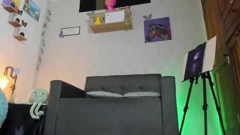 Alaia online show from November 8, 2025, 10:52 pm