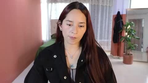 Alaia Skater online show from September 28, 2025, 6:57 pm