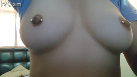 Snapshot of alaia_soul_ chatting on December 5, 2025, 8:38 pm AlaiaSam online show from December 5, 2025, 8:38 pm