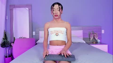 Snapshot of alaiaguerra chatting on October 4, 2025, 7:45 pm alaiaguerra online show from October 4, 2025, 7:45 pm