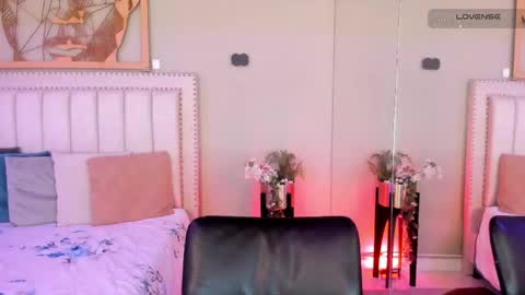     online show from May 26, 2026, 7:21 pm