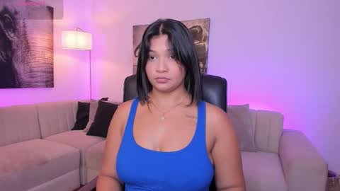 Snapshot of alaiia7 chatting on November 12, 2025, 7:35 pm Alaia online show from November 12, 2025, 7:35 pm