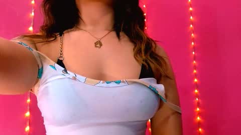 Snapshot of alaiia_rosse chatting on March 4, 2026, 8:59 pm Alaiia online show from March 4, 2026, 8:59 pm