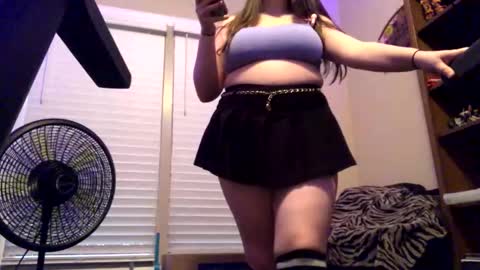 Alaira Moon online show from December 20, 2025, 11:01 pm