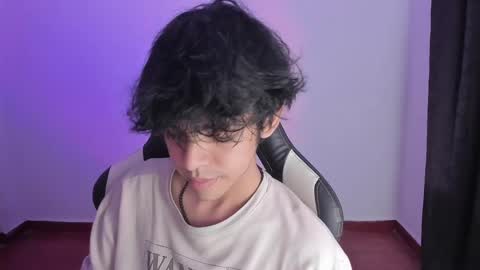 Snapshot of alan18n chatting on December 25, 2024, 8:29 am alan18n online show from December 25, 2024, 8:29 am