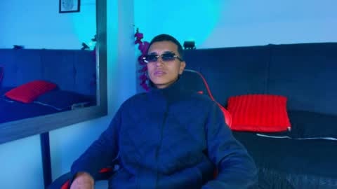 Snapshot of alan_colthon chatting on May 16, 2026, 3:58 am alan_colthon online show from May 16, 2026, 3:58 am