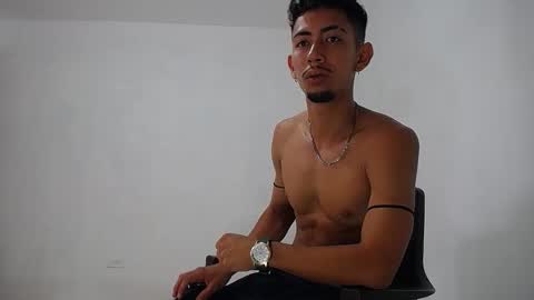 Snapshot of alan_gay chatting on September 17, 2025, 7:15 pm Alan online show from September 17, 2025, 7:15 pm