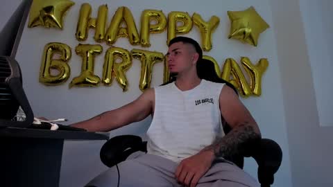 Snapshot of alan_muscle chatting on January 31, 2025, 8:22 am Alan online show from January 31, 2025, 8:22 am