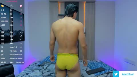 Alan  Kevin can we reach 100 thumbs up please guys  online show from September 20, 2025, 7:26 pm