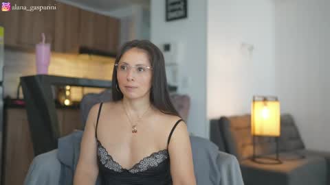 Alana Gasparini online show from April 13, 2026, 8:36 pm