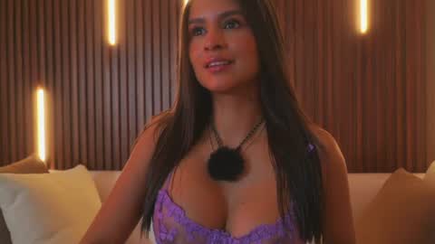 Snapshot of alana_haze chatting on July 29, 2026, 8:23 am Alana online show from July 29, 2026, 8:23 am