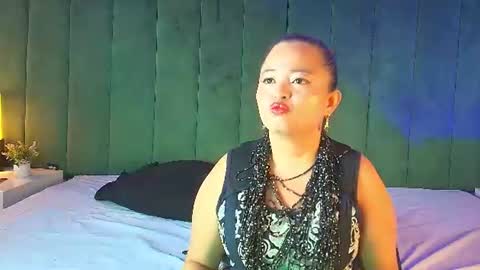 Snapshot of alana_petite chatting on July 16, 2026, 1:28 pm ALANA PETITE online show from July 16, 2026, 1:28 pm