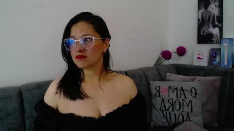 Snapshot of alana_steel_1 chatting on January 10, 2026, 12:07 pm Alana online show from January 10, 2026, 12:07 pm