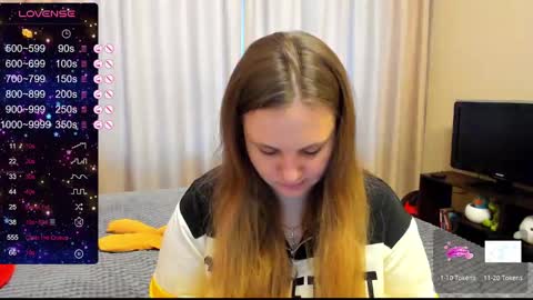 Snapshot of alanabrox chatting on January 21, 2025, 12:07 pm Julia online show from January 21, 2025, 12:07 pm