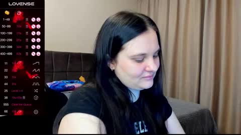 Snapshot of alanabrox chatting on November 2, 2025, 3:03 pm Julia online show from November 2, 2025, 3:03 pm