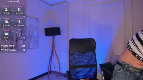 Alana online show from November 15, 2025, 11:54 pm