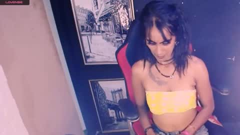 alanadelray online show from October 30, 2025, 7:54 am