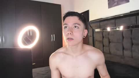 alanblack1 online show from November 26, 2025, 1:39 am