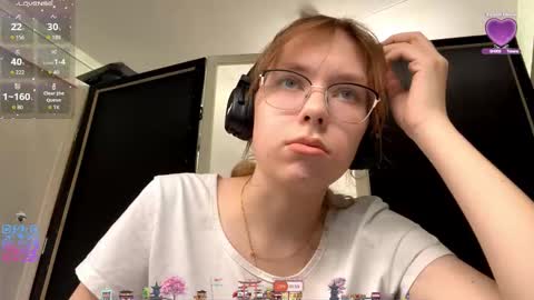 Snapshot of alanehadaller chatting on October 10, 2025, 10:03 am Stella online show from October 10, 2025, 10:03 am