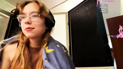 Snapshot of alanehadaller chatting on November 7, 2025, 10:37 am Stella online show from November 7, 2025, 10:37 am