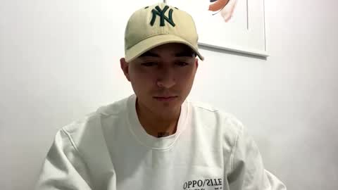 Snapshot of alanj998 chatting on September 23, 2025, 2:58 am alanj998 online show from September 23, 2025, 2:58 am