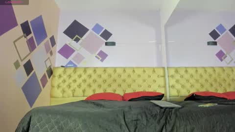 Alanna Fox  online show from October 14, 2025, 9:04 pm